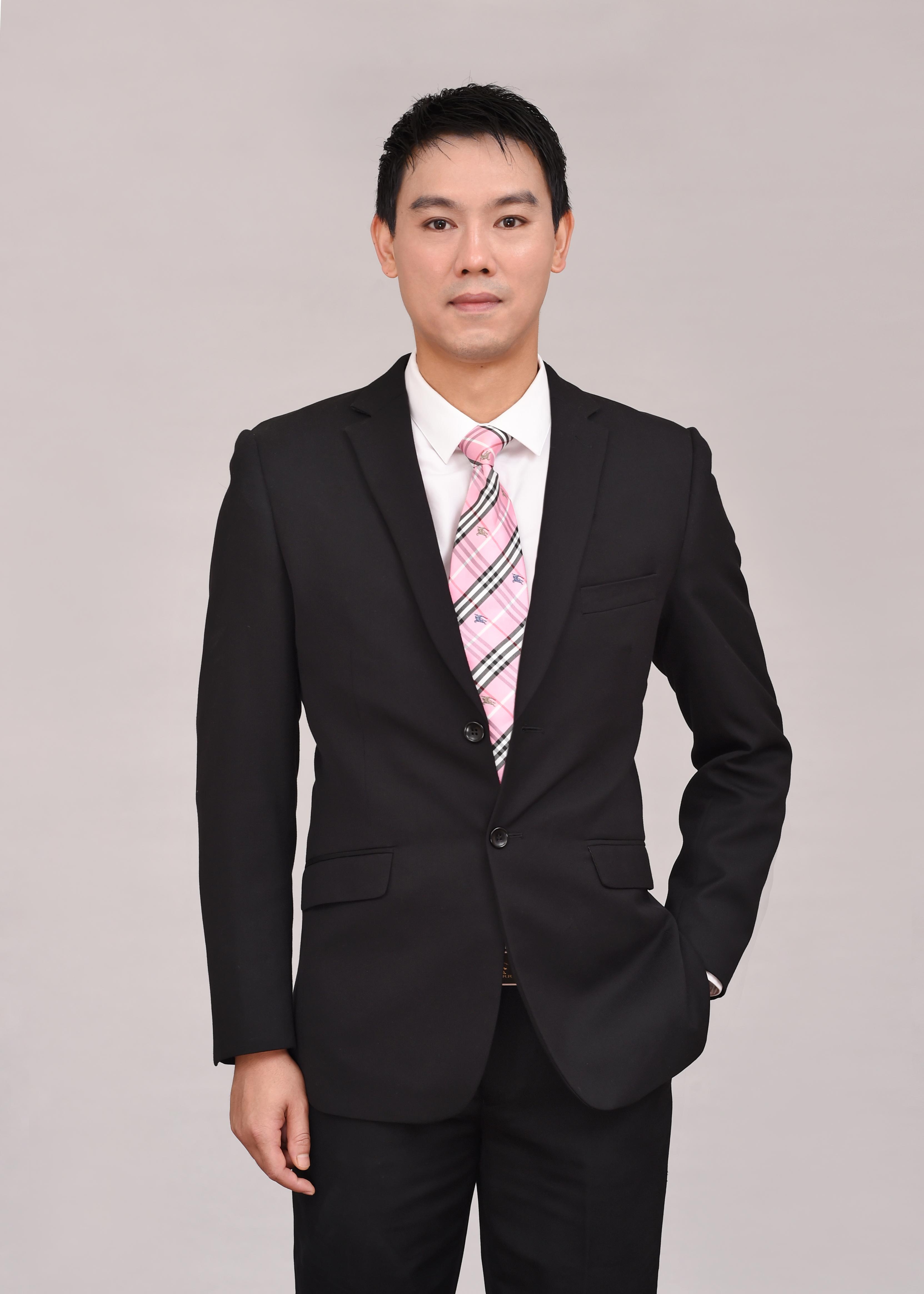 赵垒 灯光与音效负责人